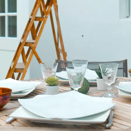 別荘 Maison Renovee Proche Centre-ville - 5 Personnes レ・サ​​ーブル・ドロンヌ